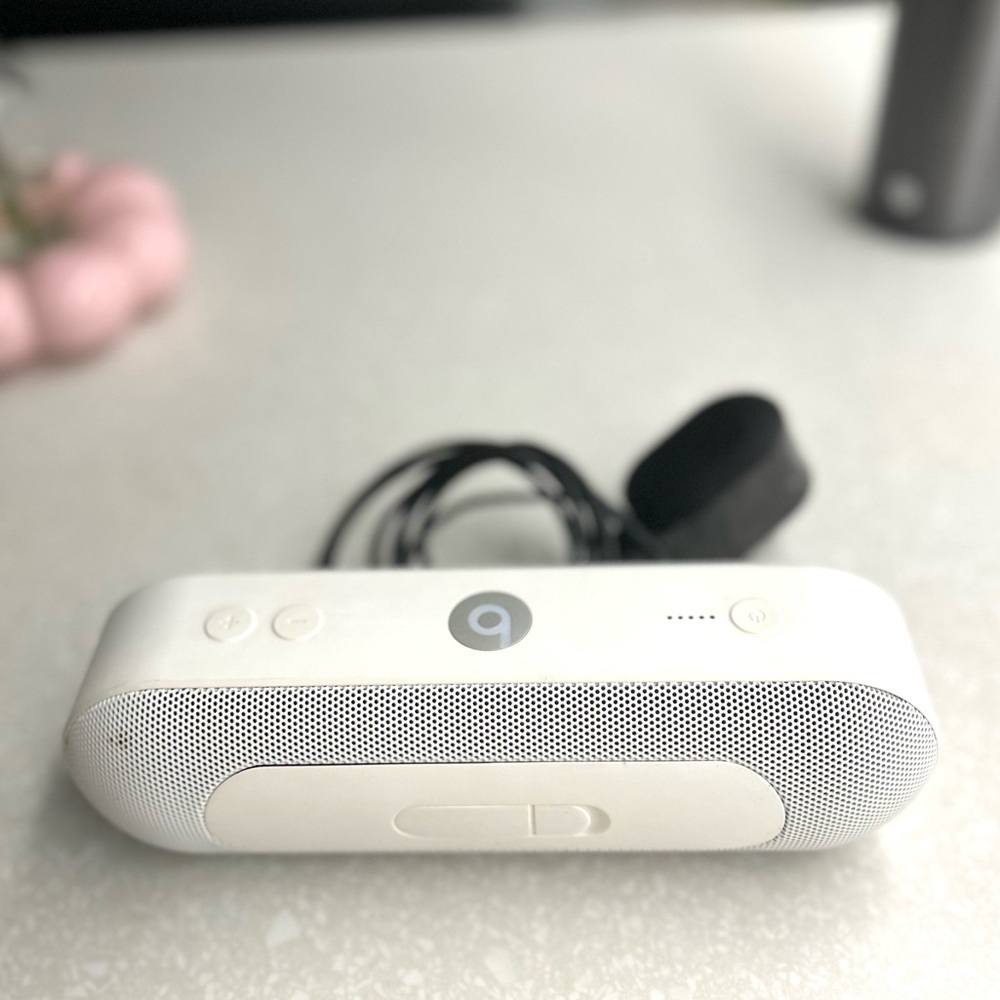 Beats Pill